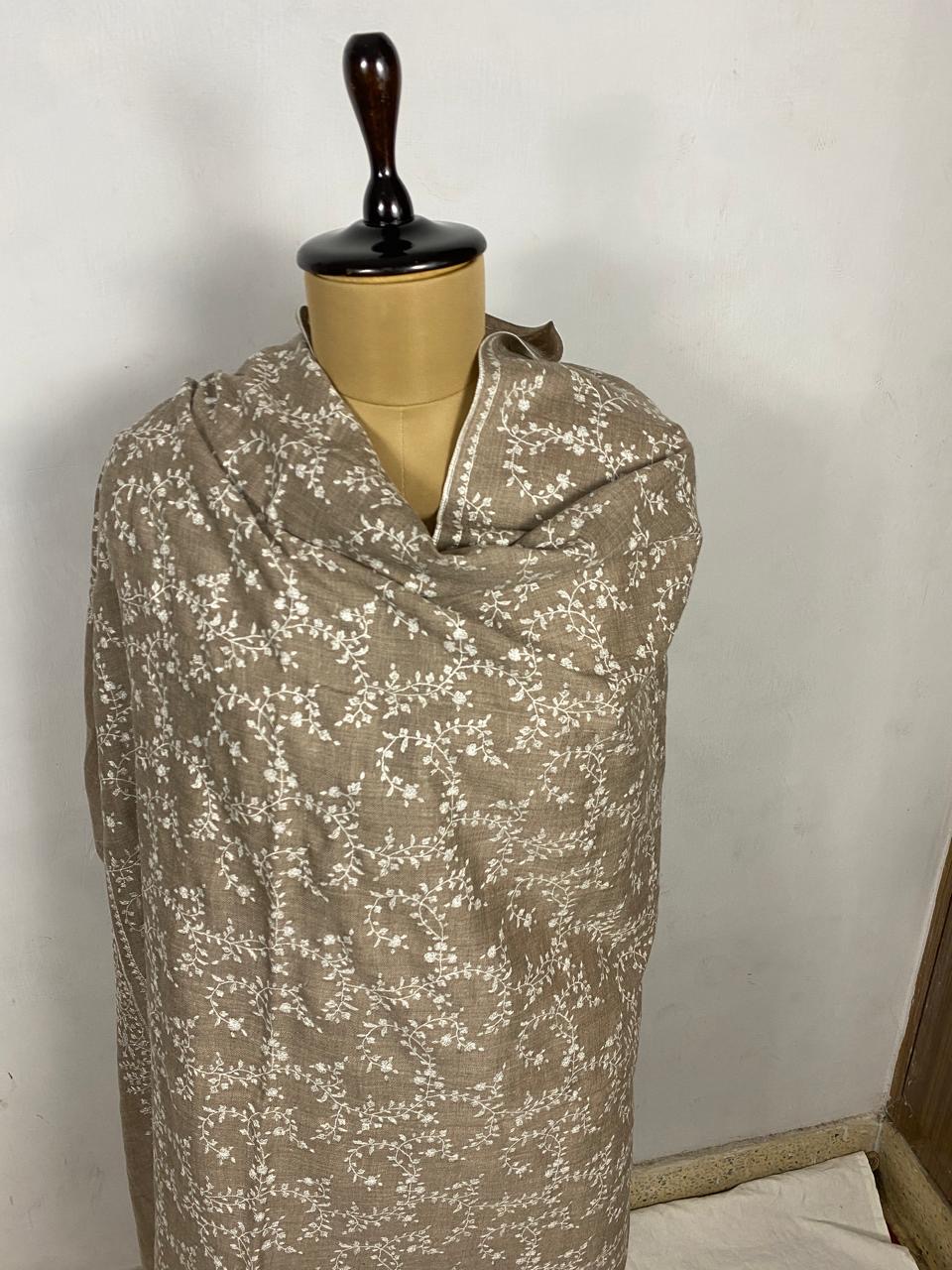 Heavy Jaal With Work On Pashmina